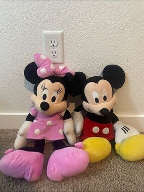 Disney Minnie & Mickey Mouse 18’ Plush
